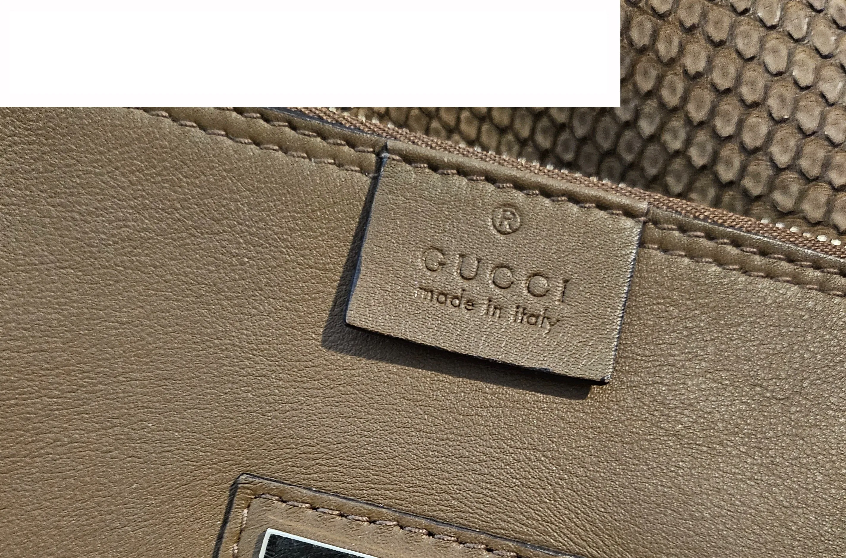 Gucci Jackie golden python hobo w gold hardware