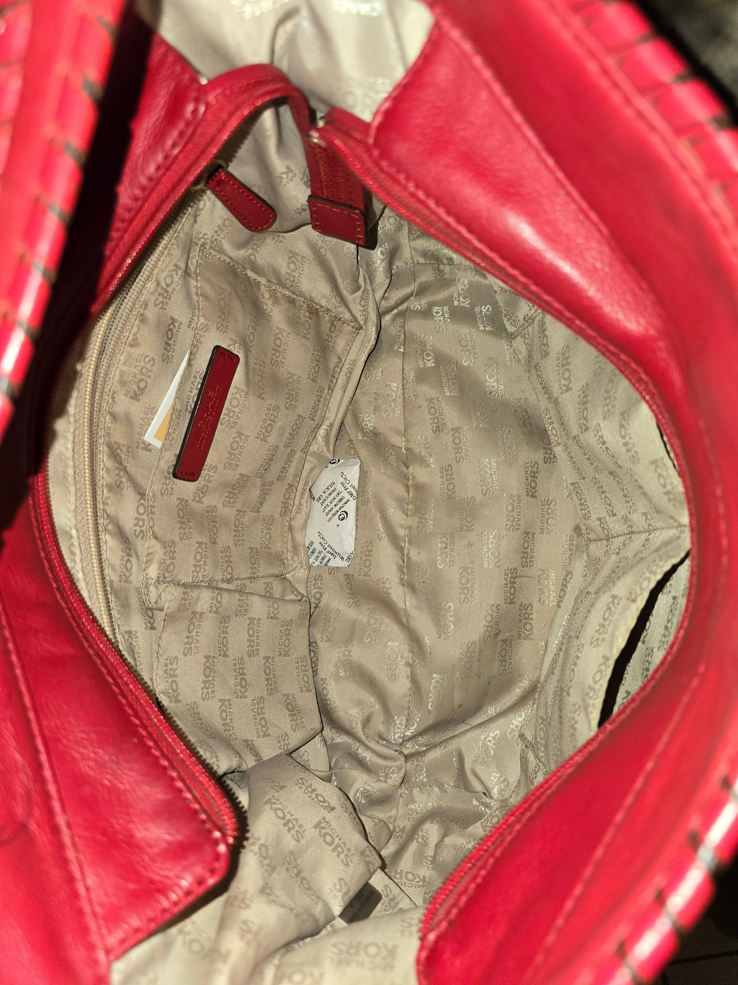 Michael Kors Signature Hobo Shoulderbag Whip Stitch Tassel with Match Wristlet
